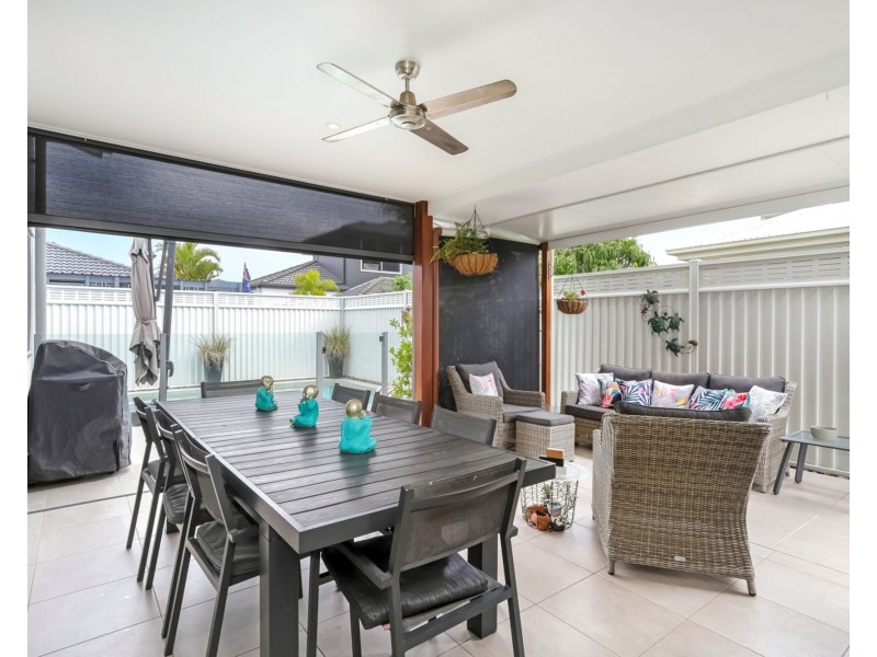 12 Bond Street, Pelican Waters QLD 4551