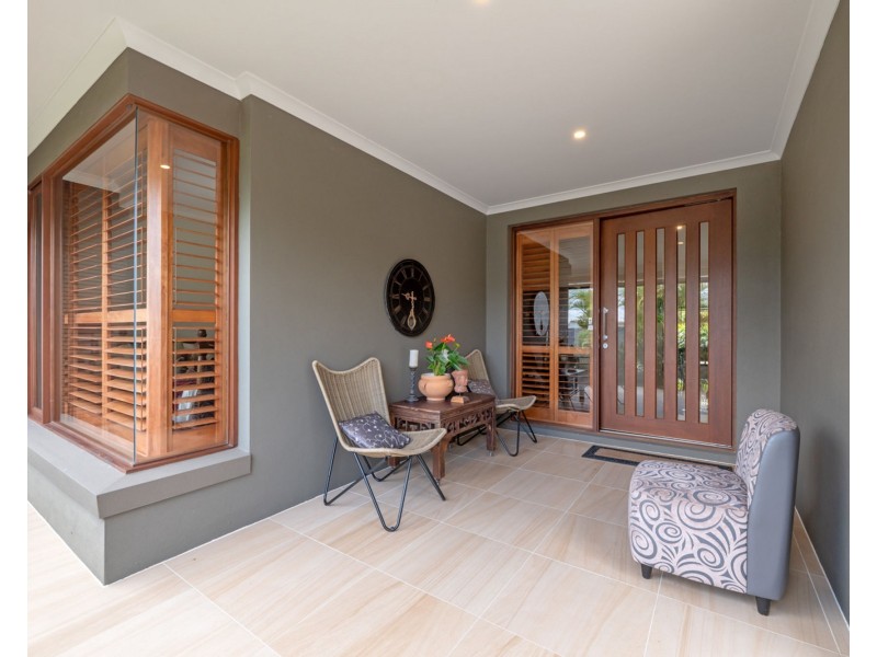 2 Forster Place, Pelican Waters QLD 4551