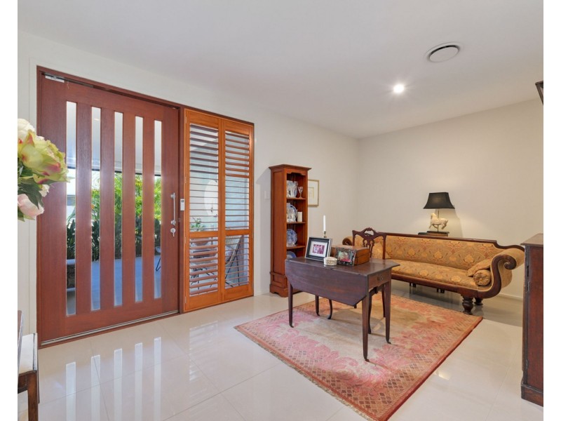2 Forster Place, Pelican Waters QLD 4551