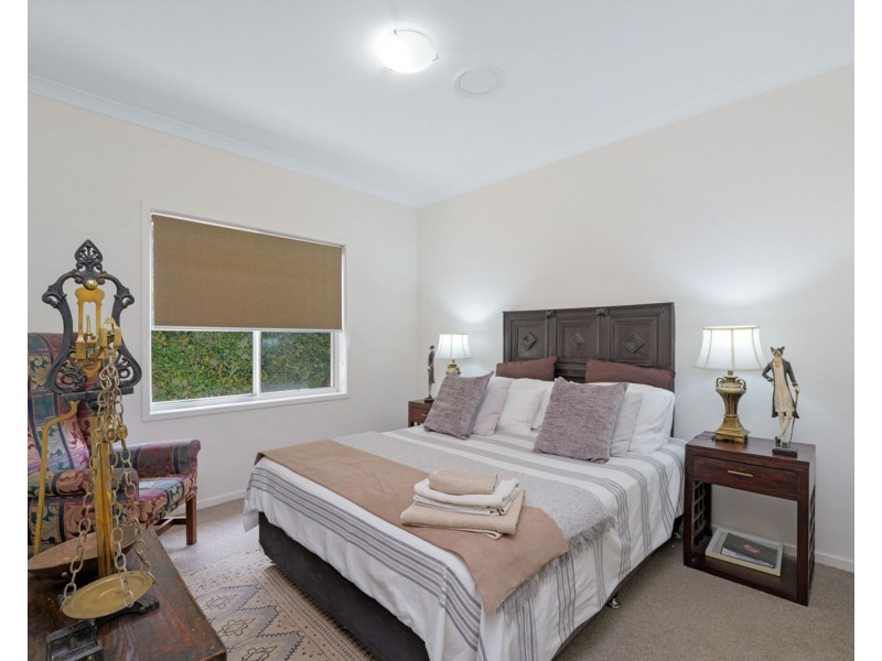 2 Forster Place, Pelican Waters QLD 4551