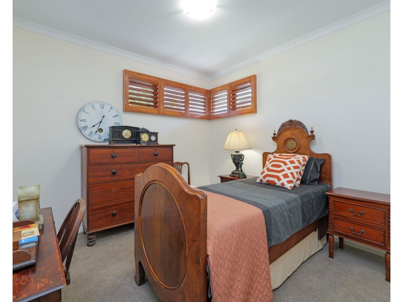 2 Forster Place, Pelican Waters QLD 4551
