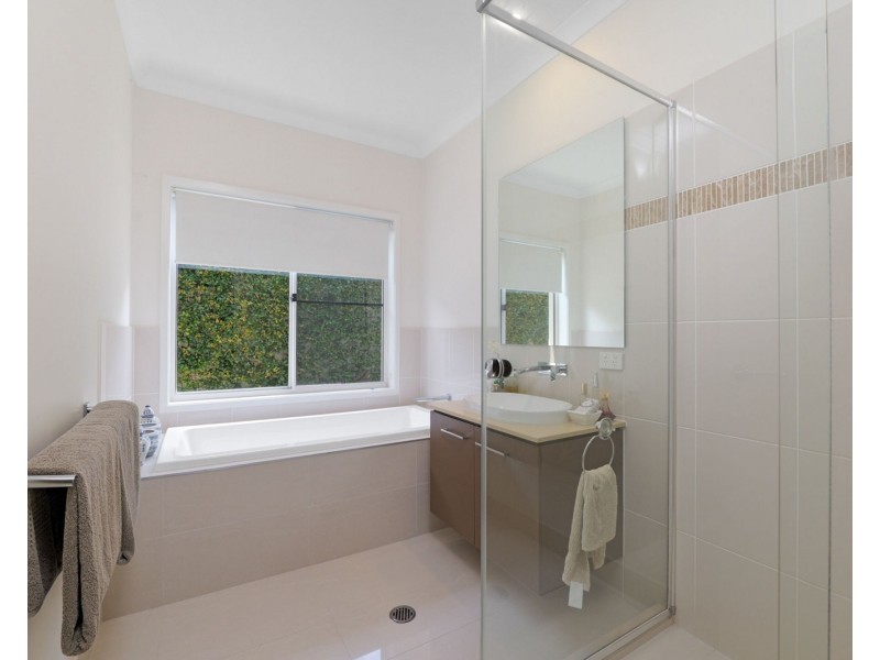 2 Forster Place, Pelican Waters QLD 4551