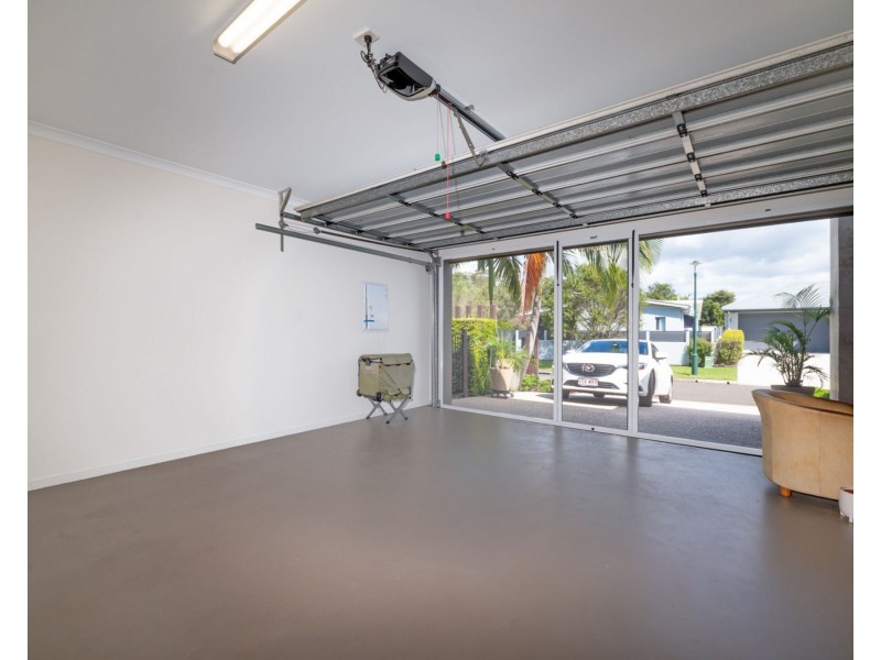 2 Forster Place, Pelican Waters QLD 4551