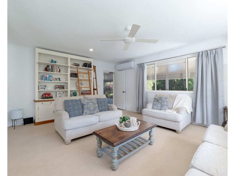 202 Blackall Range Road, West Woombye QLD 4559