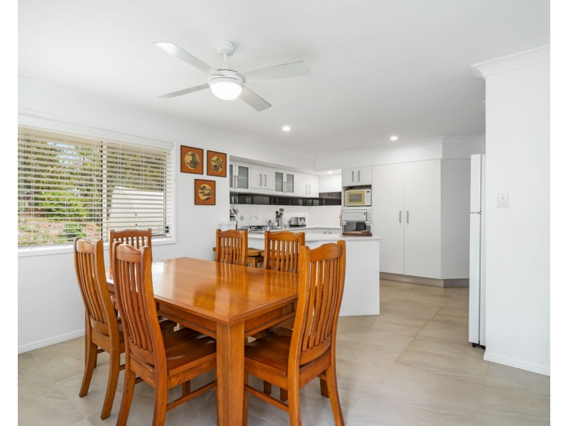 202 Blackall Range Road, West Woombye QLD 4559