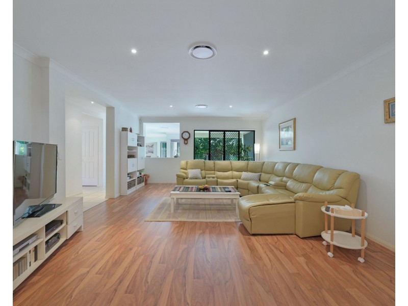 6 Grasstree Court, Pelican Waters QLD 4551