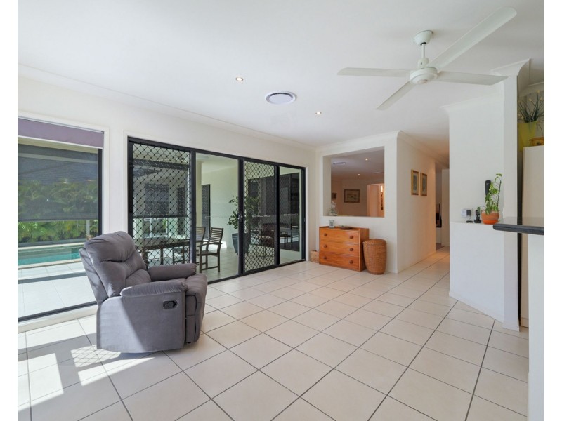 6 Grasstree Court, Pelican Waters QLD 4551