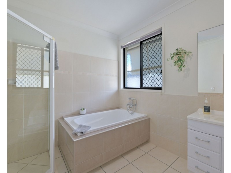 6 Grasstree Court, Pelican Waters QLD 4551