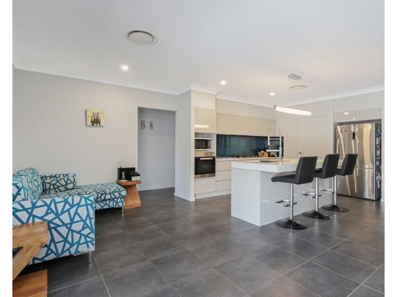 53 Macintyre Crescent, Pelican Waters QLD 4551