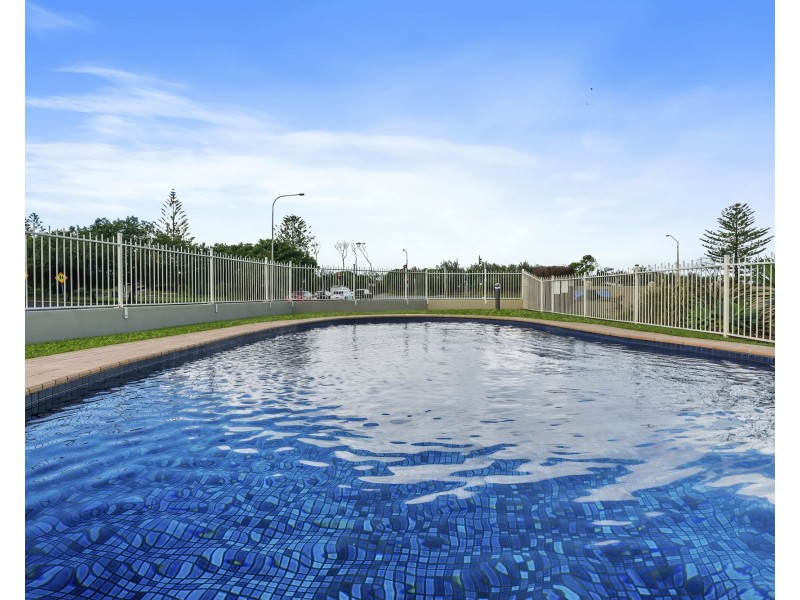11/112-114 Alexandra Parade, Alexandra Headland QLD 4572