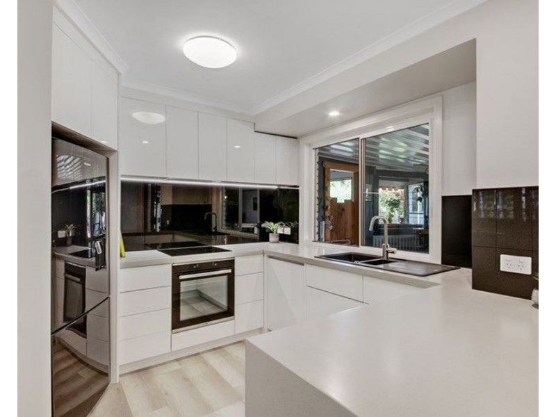 19 Dotterel Street, Parrearra QLD 4575