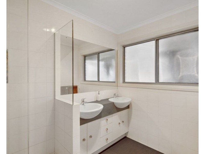 19 Dotterel Street, Parrearra QLD 4575