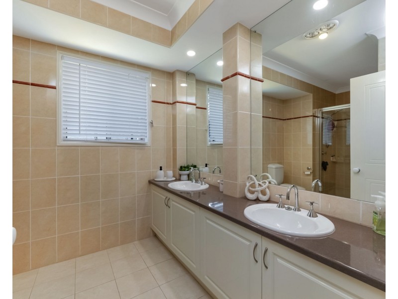 14 Kuthar Street, Pelican Waters QLD 4551