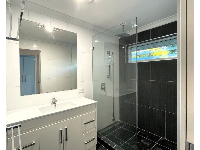 1 Gidgee Court, Caloundra West QLD 4551