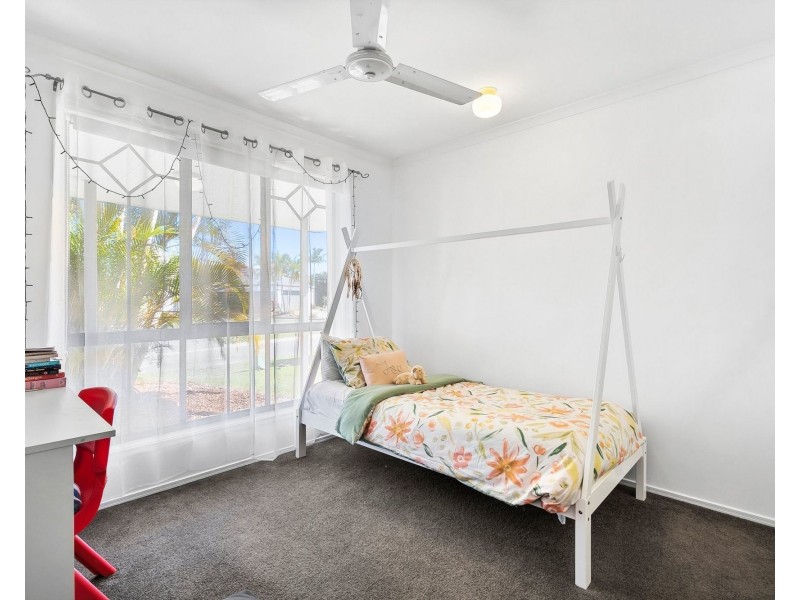 18 Kalmia Place, Mountain Creek QLD 4557