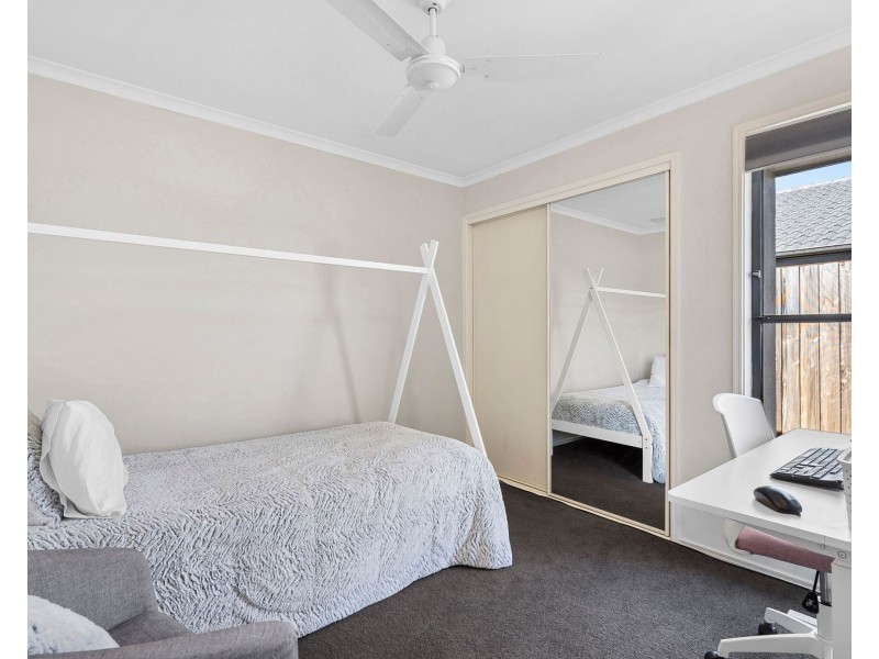 18 Kalmia Place, Mountain Creek QLD 4557