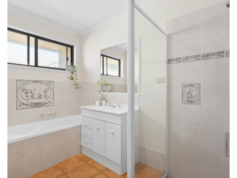 18 Kalmia Place, Mountain Creek QLD 4557