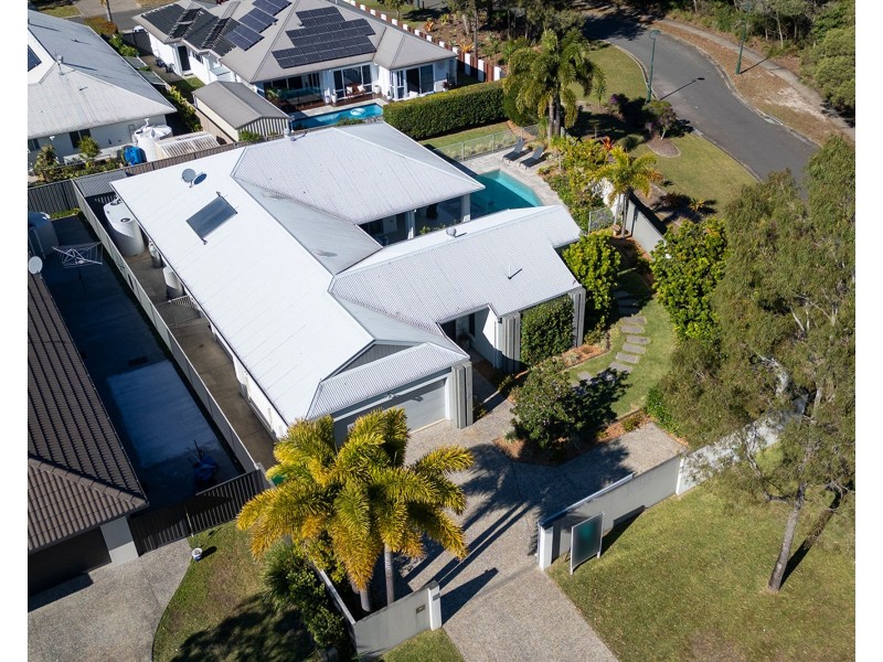 2 Creek View Place, Pelican Waters QLD 4551