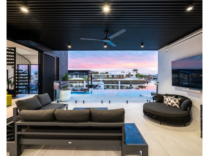 21 Sea Glint Place, Pelican Waters QLD 4551