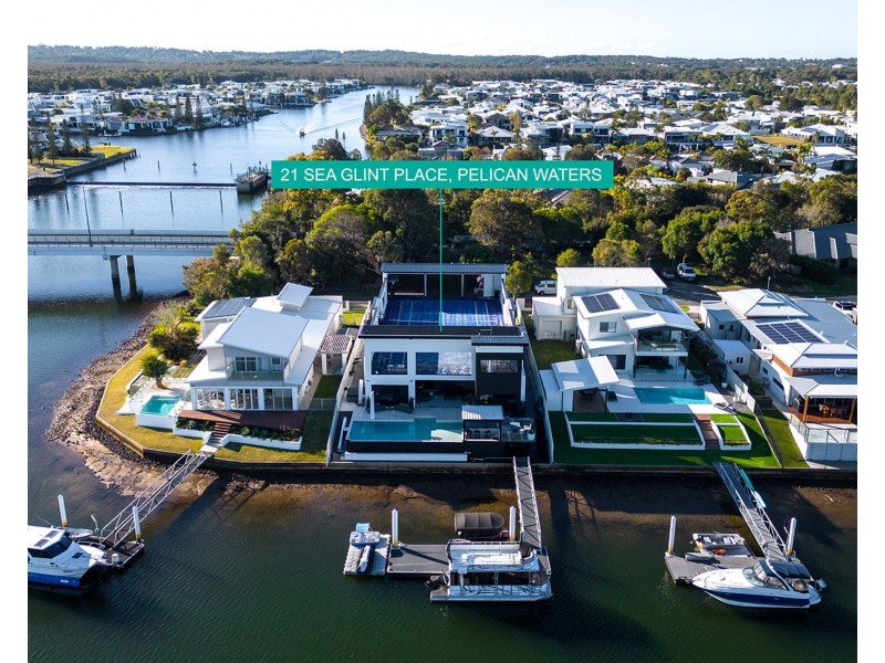 21 Sea Glint Place, Pelican Waters QLD 4551