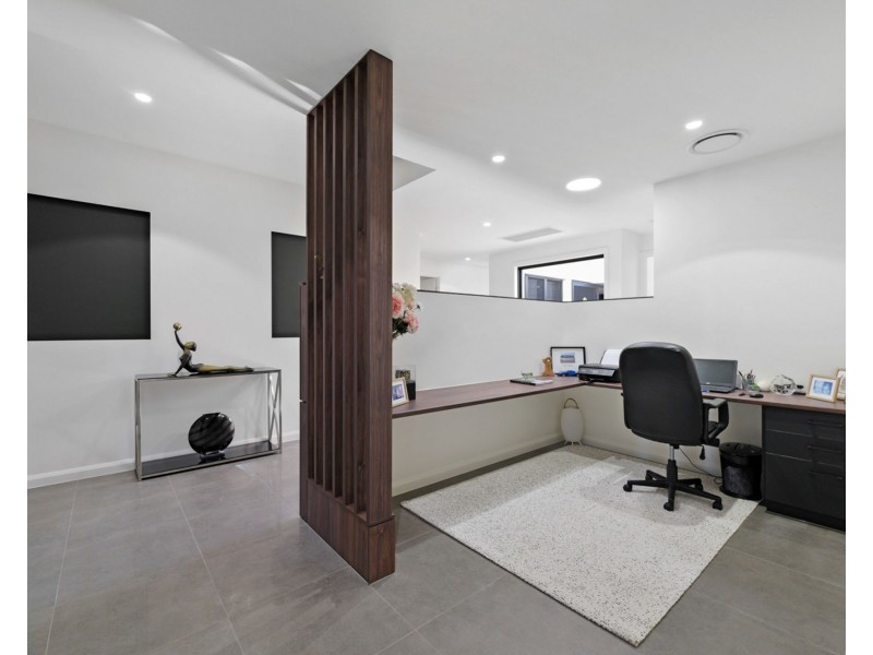 10 Arlington Drive, Pelican Waters QLD 4551