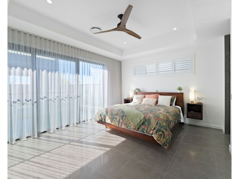 10 Arlington Drive, Pelican Waters QLD 4551