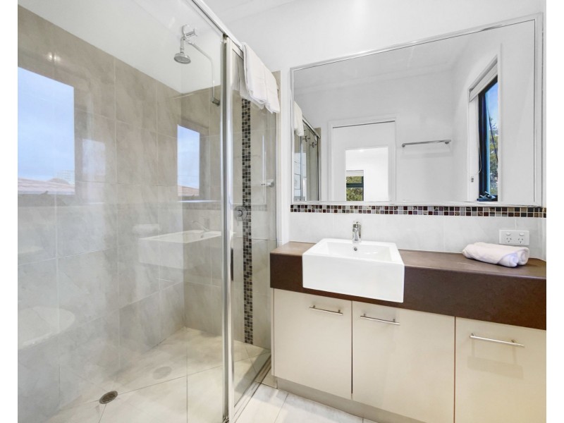 1/9 Bingera Terrace, Caloundra QLD 4551