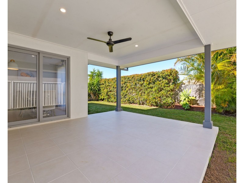 17 Marina View Drive, Pelican Waters QLD 4551