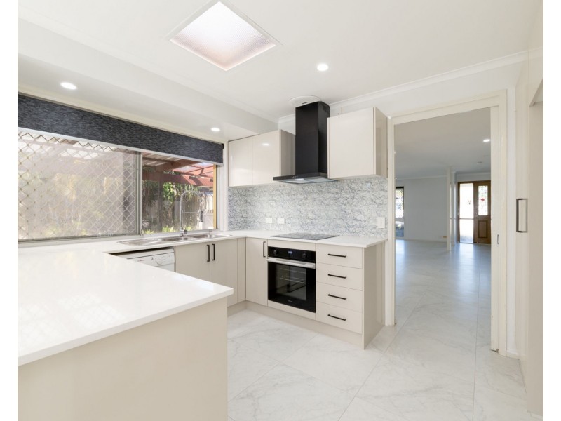 93 Marawa Drive, Parrearra QLD 4575