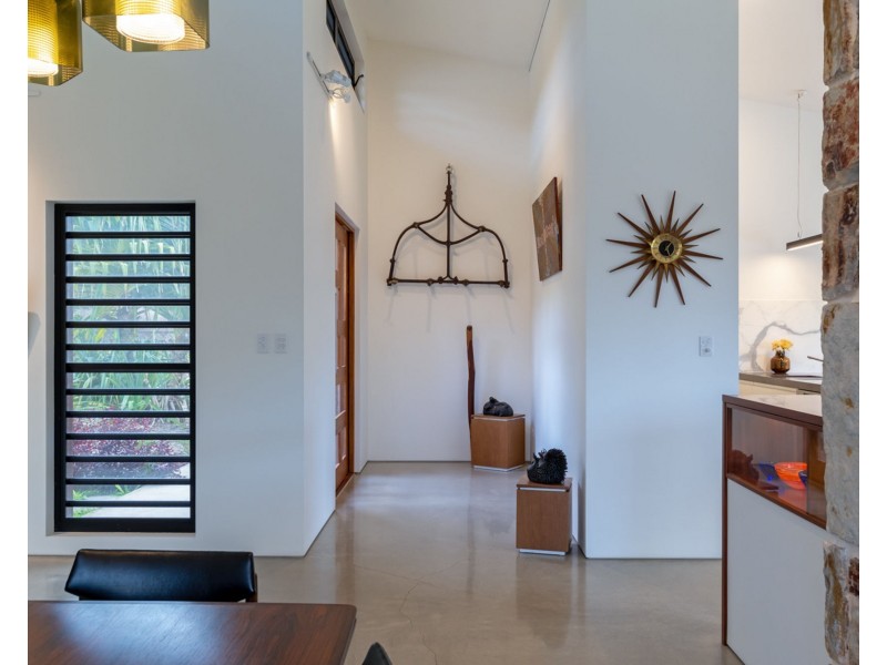 2 Simons Road, Towen Mountain QLD 4560