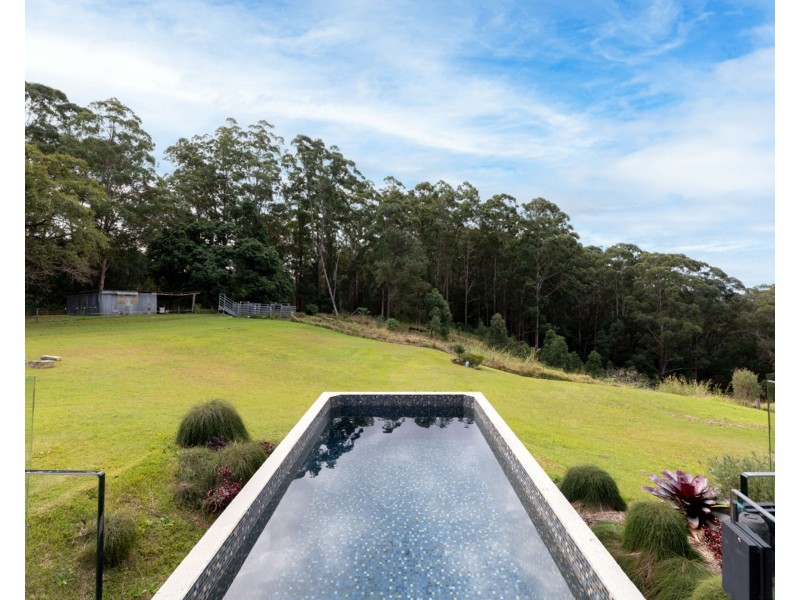 2 Simons Road, Towen Mountain QLD 4560