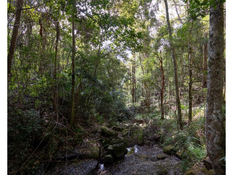 2 Simons Road, Towen Mountain QLD 4560