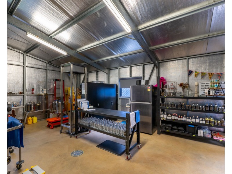 2 Simons Road, Towen Mountain QLD 4560