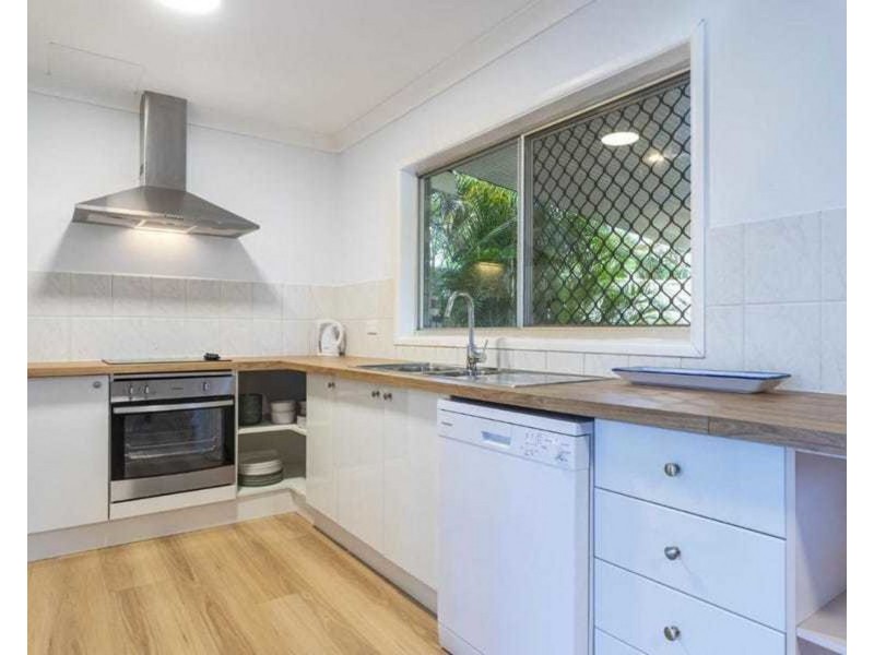 30 Wavell Avenue, Golden Beach QLD 4551