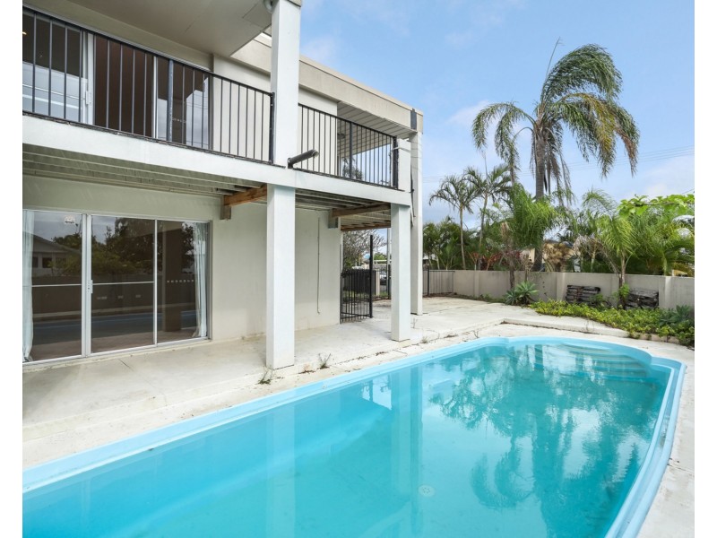 1 Allambie Court, Buddina QLD 4575