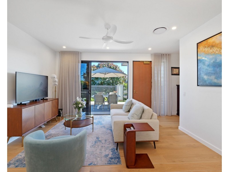 1011/18 Spitfire Banks Drive, Pelican Waters QLD 4551