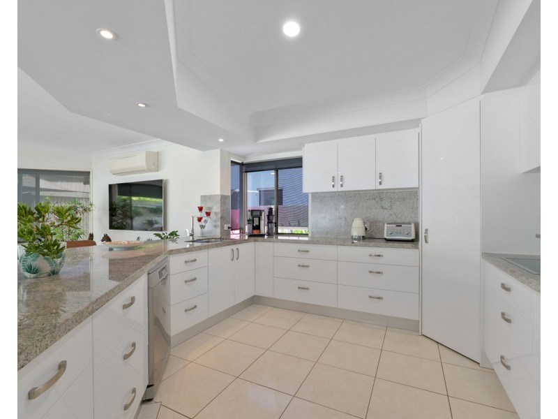 5 Campbellville Circuit, Pelican Waters QLD 4551