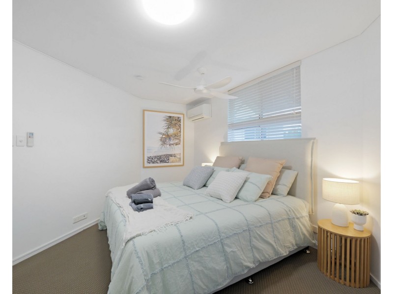 2/25 Ngungun Street, Dicky Beach QLD 4551