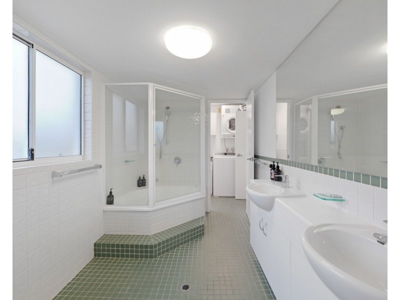 2/25 Ngungun Street, Dicky Beach QLD 4551