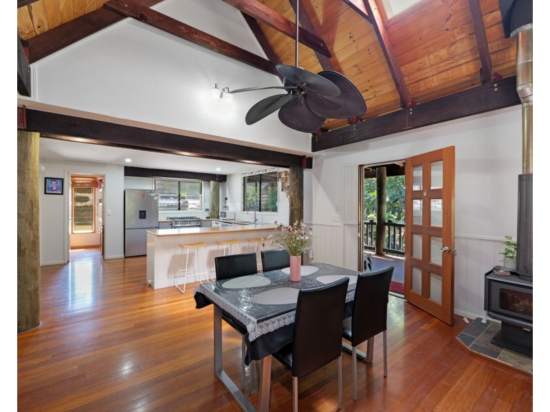136 Panorama Drive, Rosemount QLD 4560