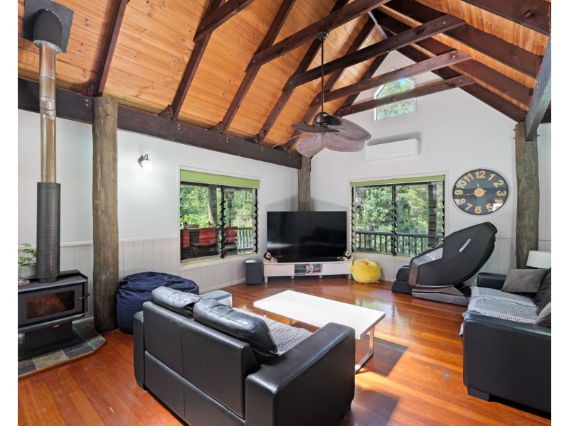 136 Panorama Drive, Rosemount QLD 4560