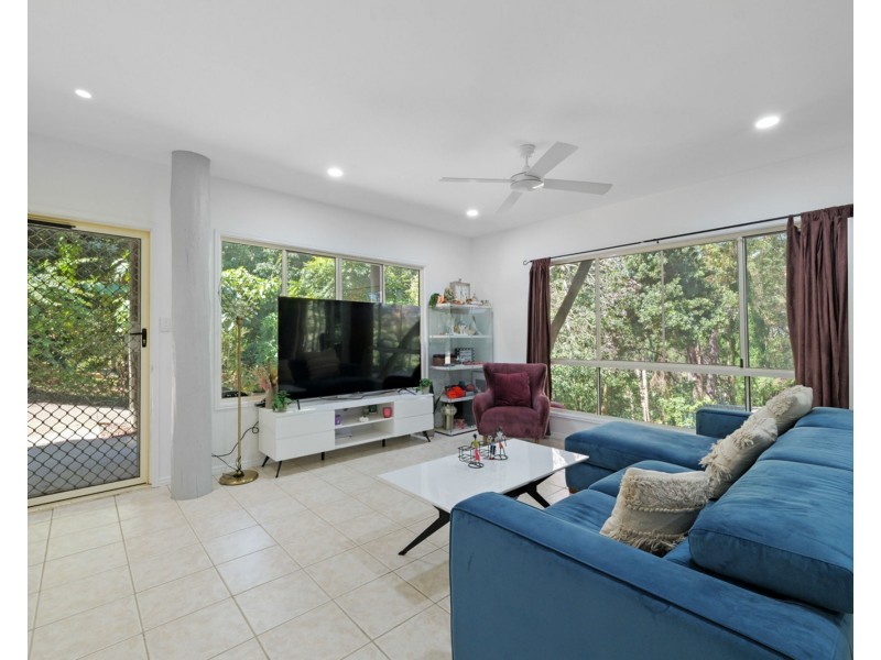 136 Panorama Drive, Rosemount QLD 4560