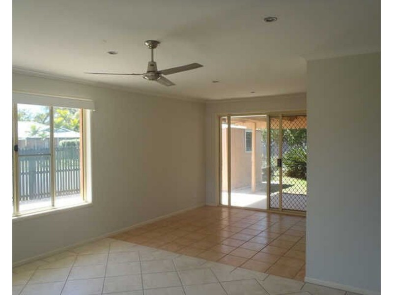 1 Sanctuary Place, Little Mountain QLD 4551