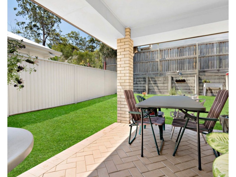 27 Riverstone Crescent, Little Mountain QLD 4551