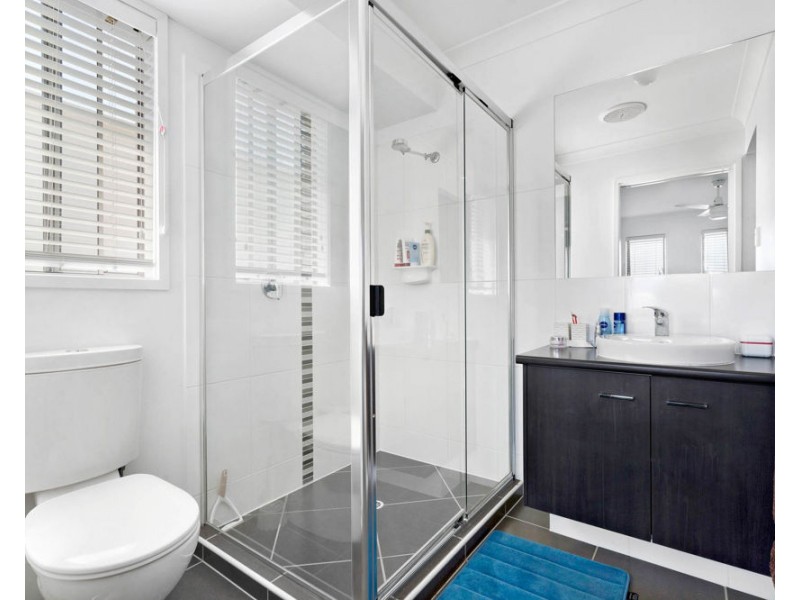 27 Riverstone Crescent, Little Mountain QLD 4551