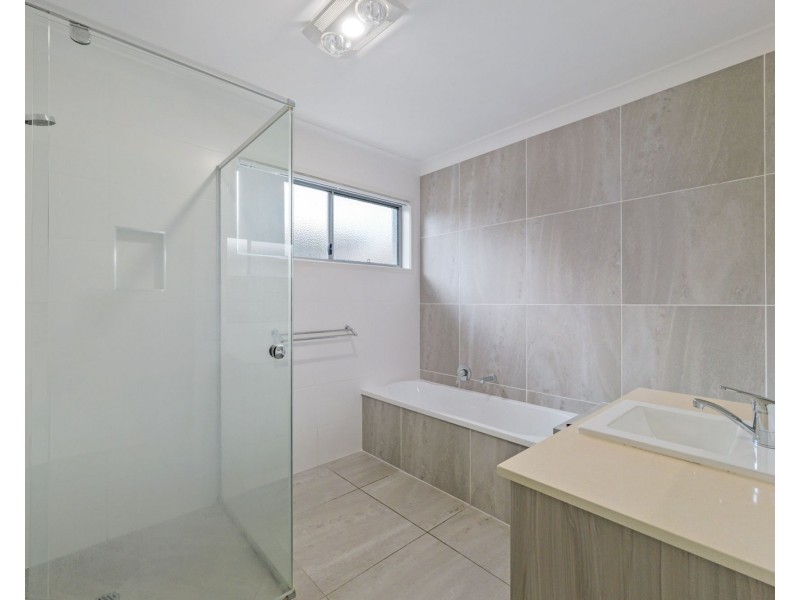 21 Mantis Crescent, Caloundra West QLD 4551