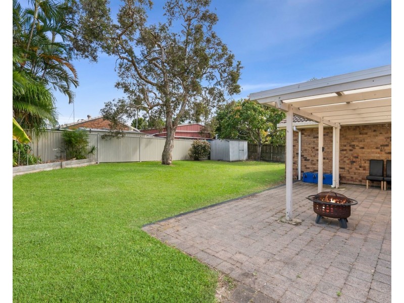 13 Lentara Street, Currimundi QLD 4551