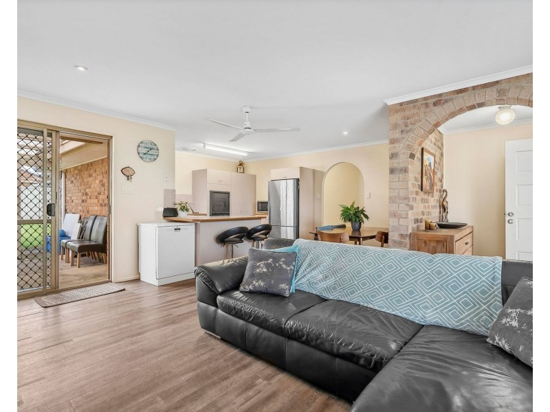 13 Lentara Street, Currimundi QLD 4551