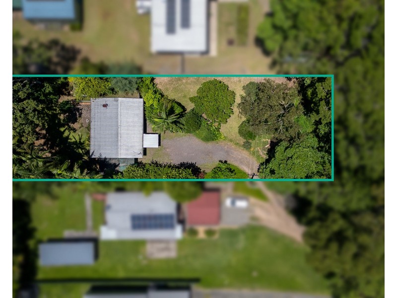 13 Gympie Street S, Landsborough QLD 4550