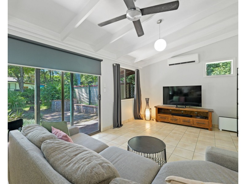 13 Gympie Street S, Landsborough QLD 4550